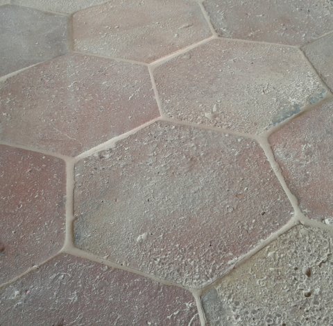 KY2 – Reclaimed Hex Terracotta Tiles