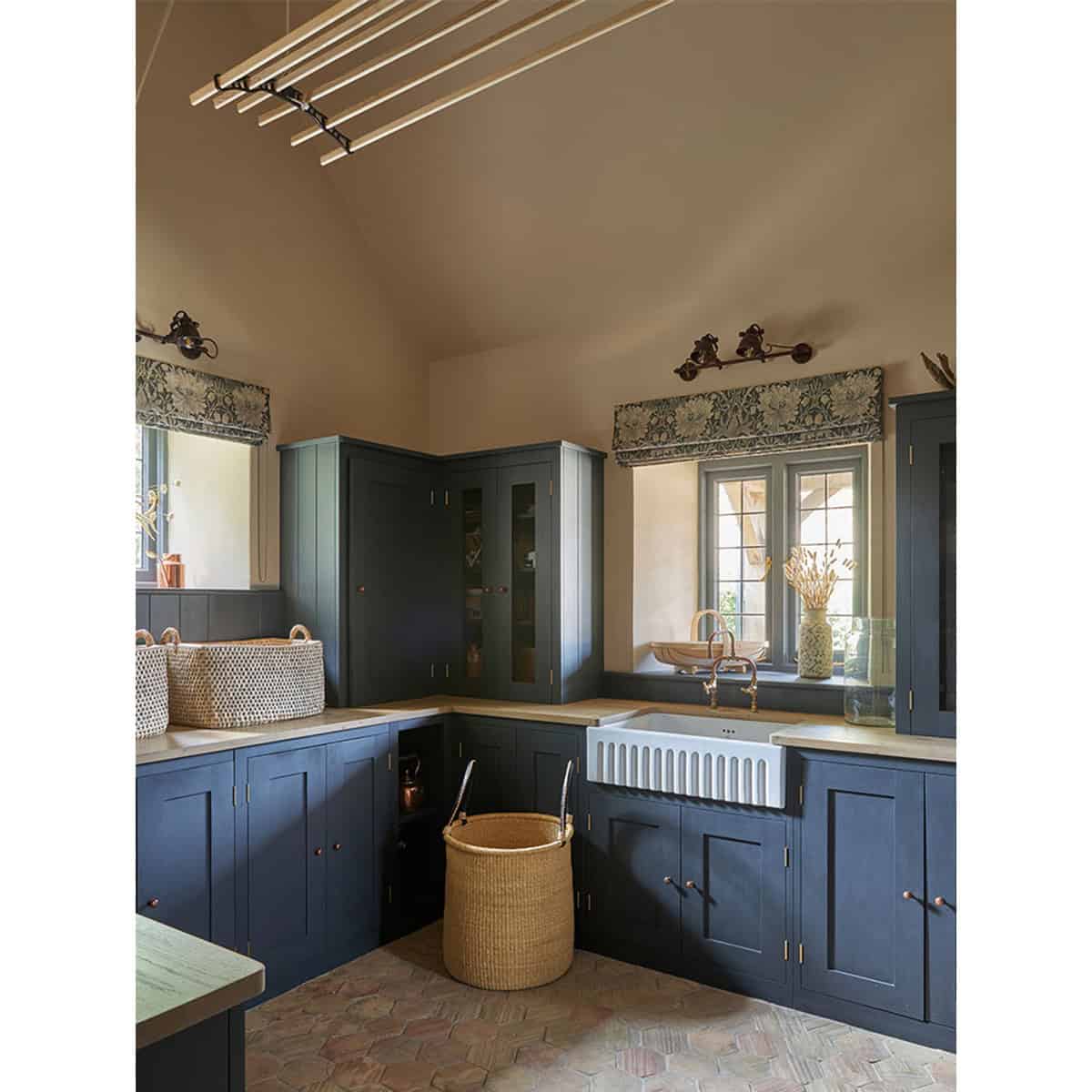 KY2 - Reclaimed Hex Terracotta Tiles - Image 4