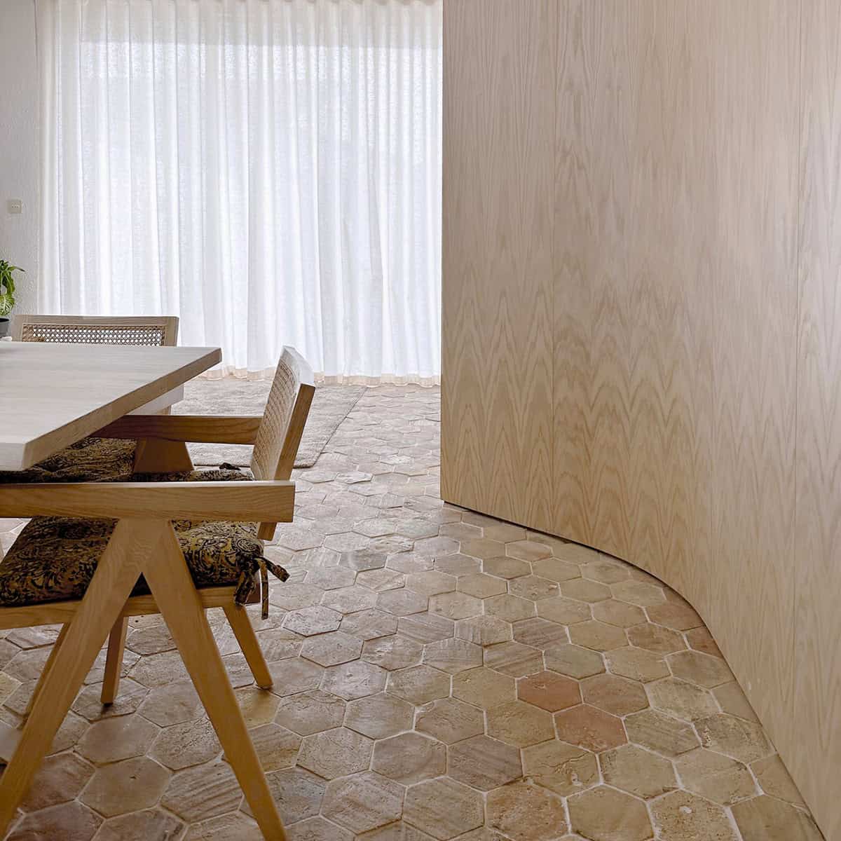 KY2 - Reclaimed Hex Terracotta Tiles - Image 3