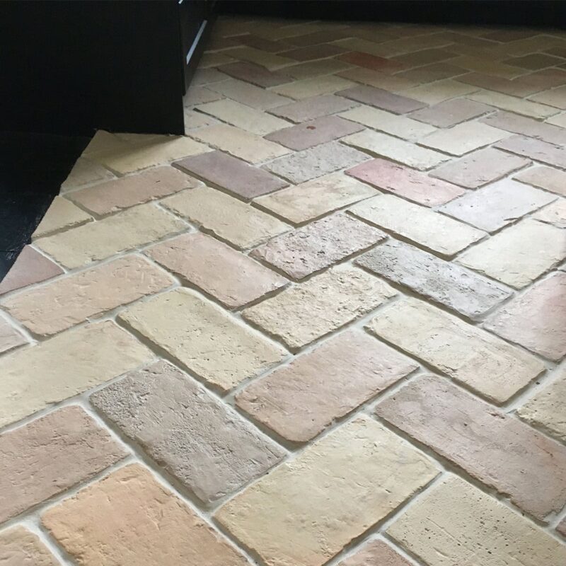 ZAMY – Rustic Brick Tile