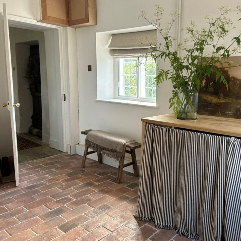 ZAMR – Rustic Brick Tile