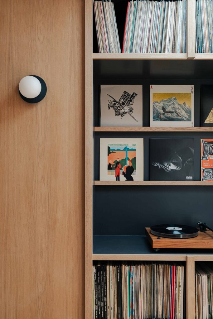 Vinyl House-19