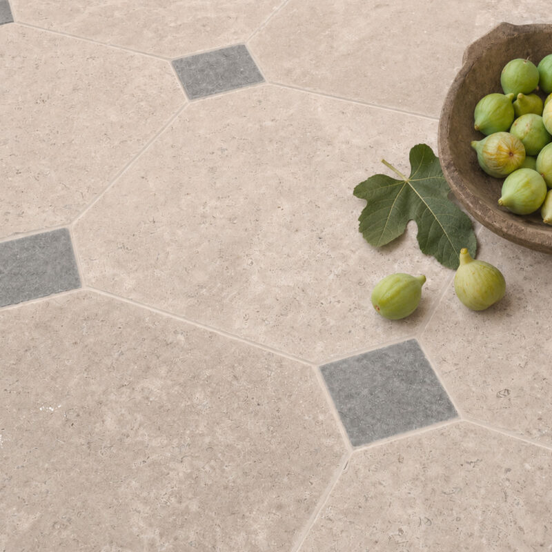 Château Cabochon Limestone